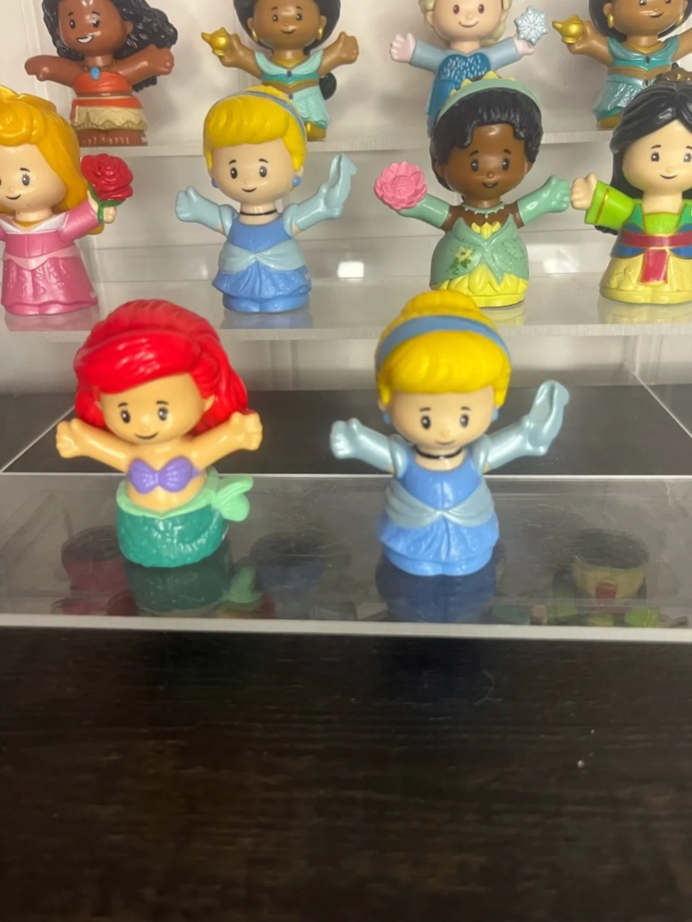 Little people princess ( non talkers ) - Picture 2 of 5